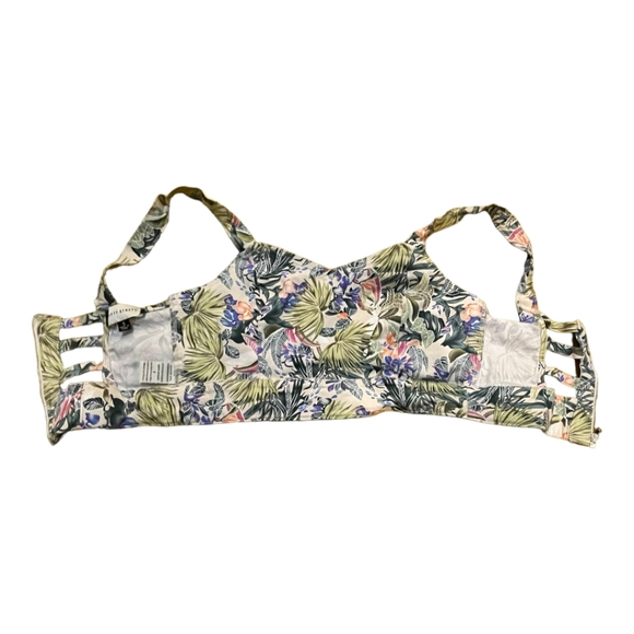 crop top - Picture 2 of 3